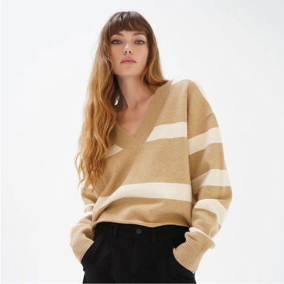 LNA Sweaters - LNA Clothing Morjana V Neck Sweater in Camel Stripe
